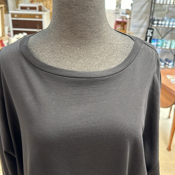 Planet long sleeve black top with gold circle accents - Picture 3 of 6